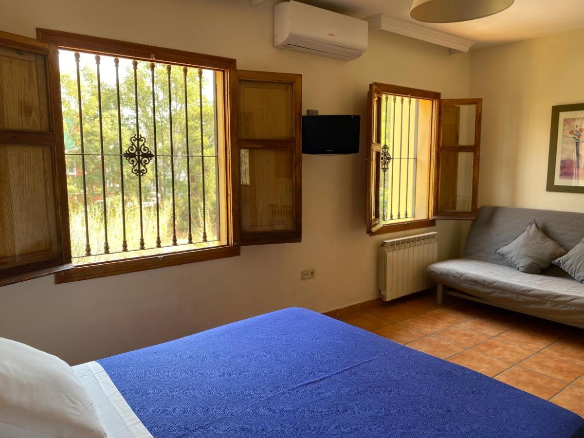 Chambre Lit King-Size Supérieure avec Canapé