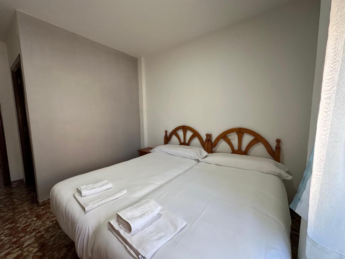 Chambre Lits Jumeaux avec Salle de Bains Privative