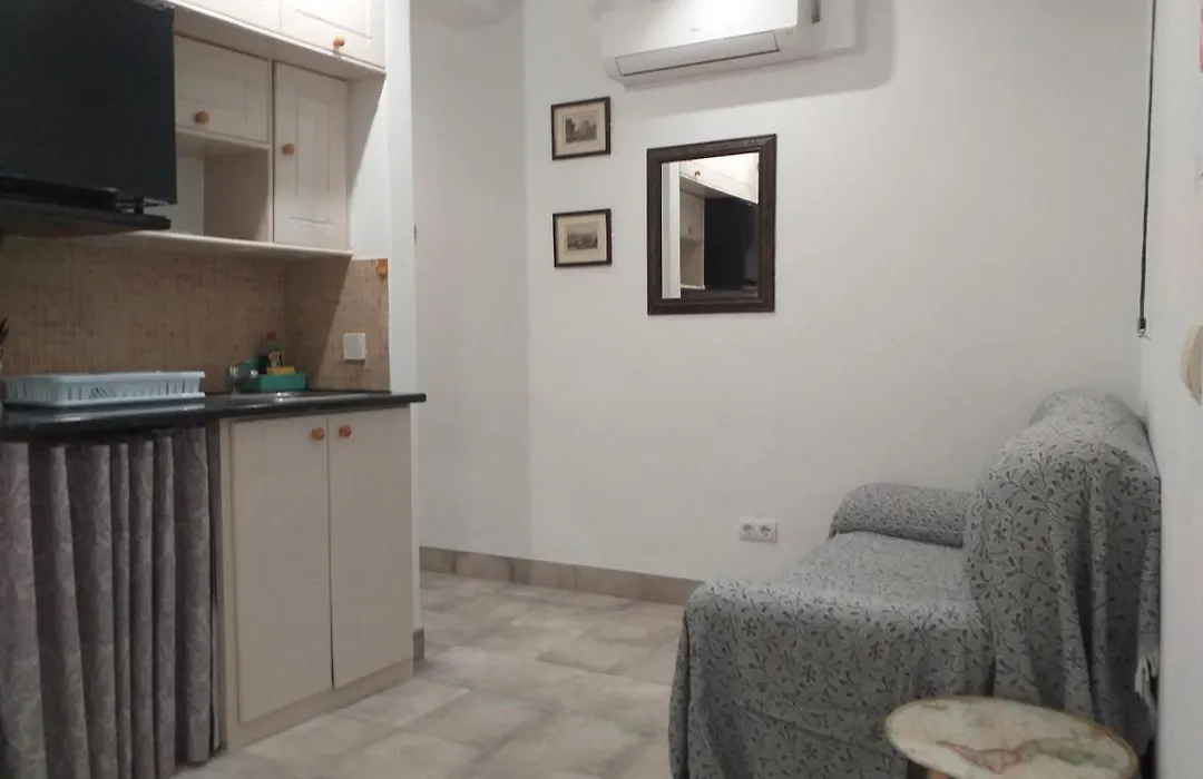 Malaga Ensuites City Centre-1