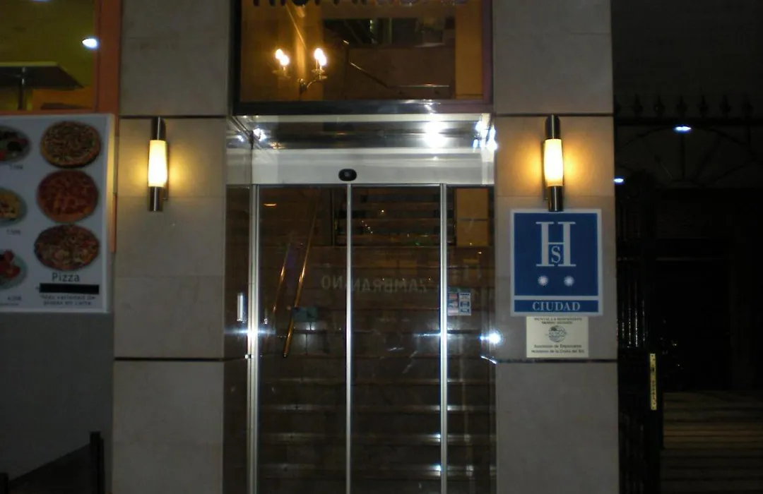 Hostal La Hispanidad-1