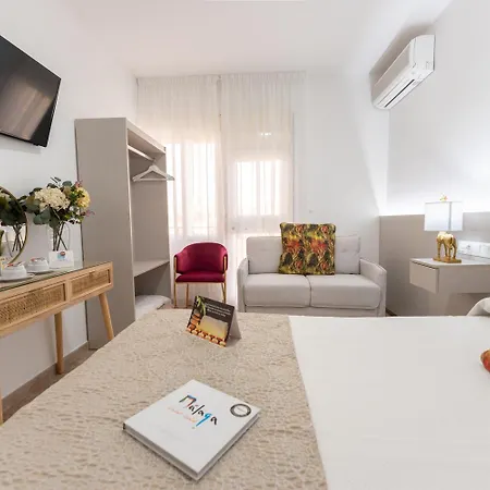 Urban Rooms B&R-2